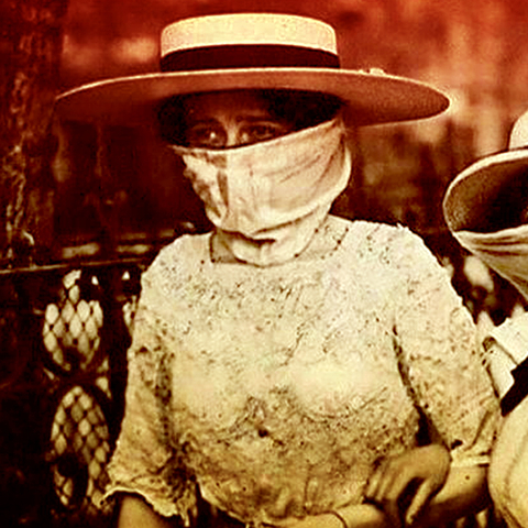 Two women in masks in 1918